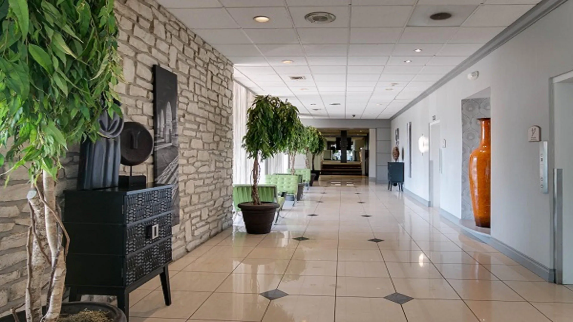 Doubletree By Hilton Manchester Airport Хейл 4*,