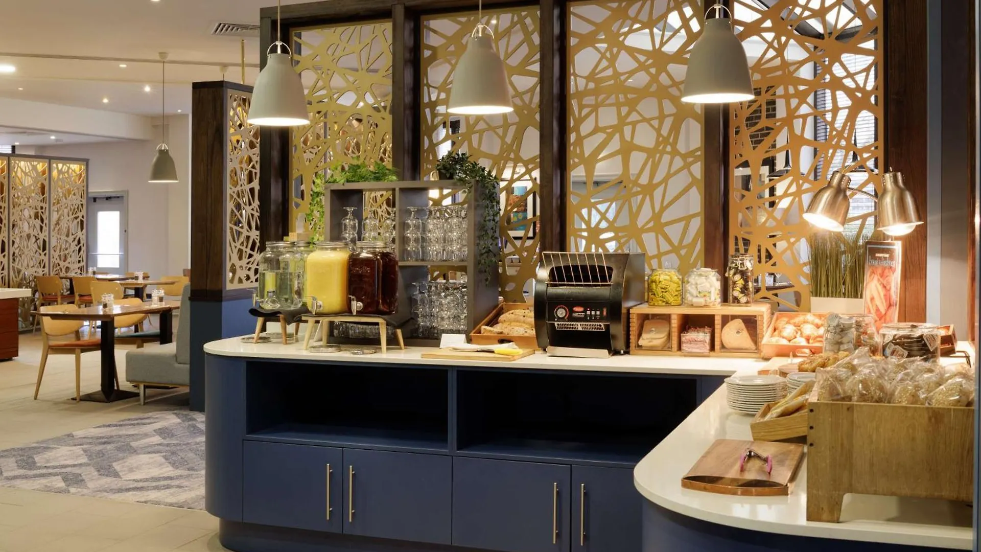 Doubletree By Hilton Manchester Airport Хейл