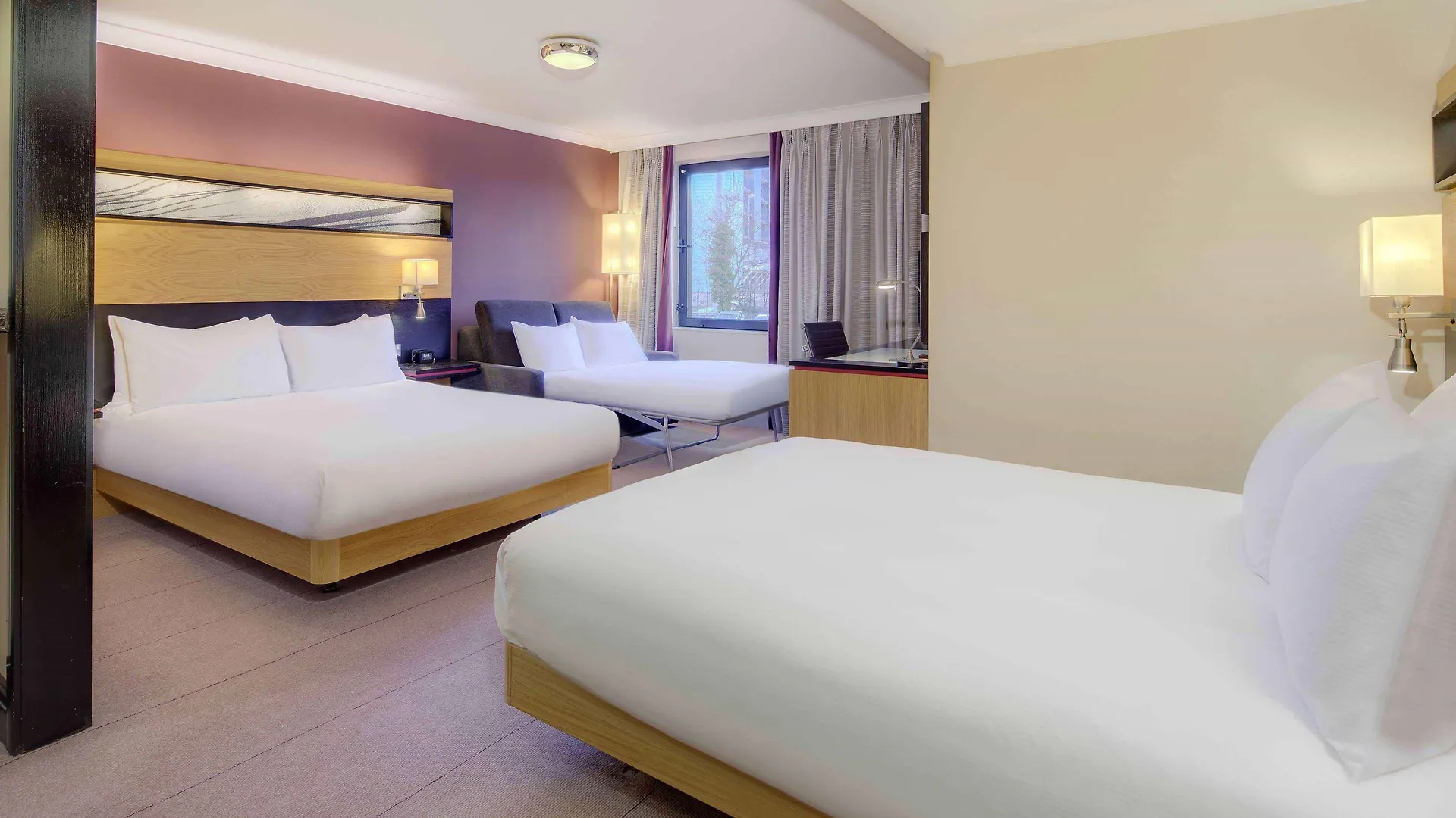 Doubletree By Hilton Manchester Airport Hale  4*, Hale (Greater Manchester)