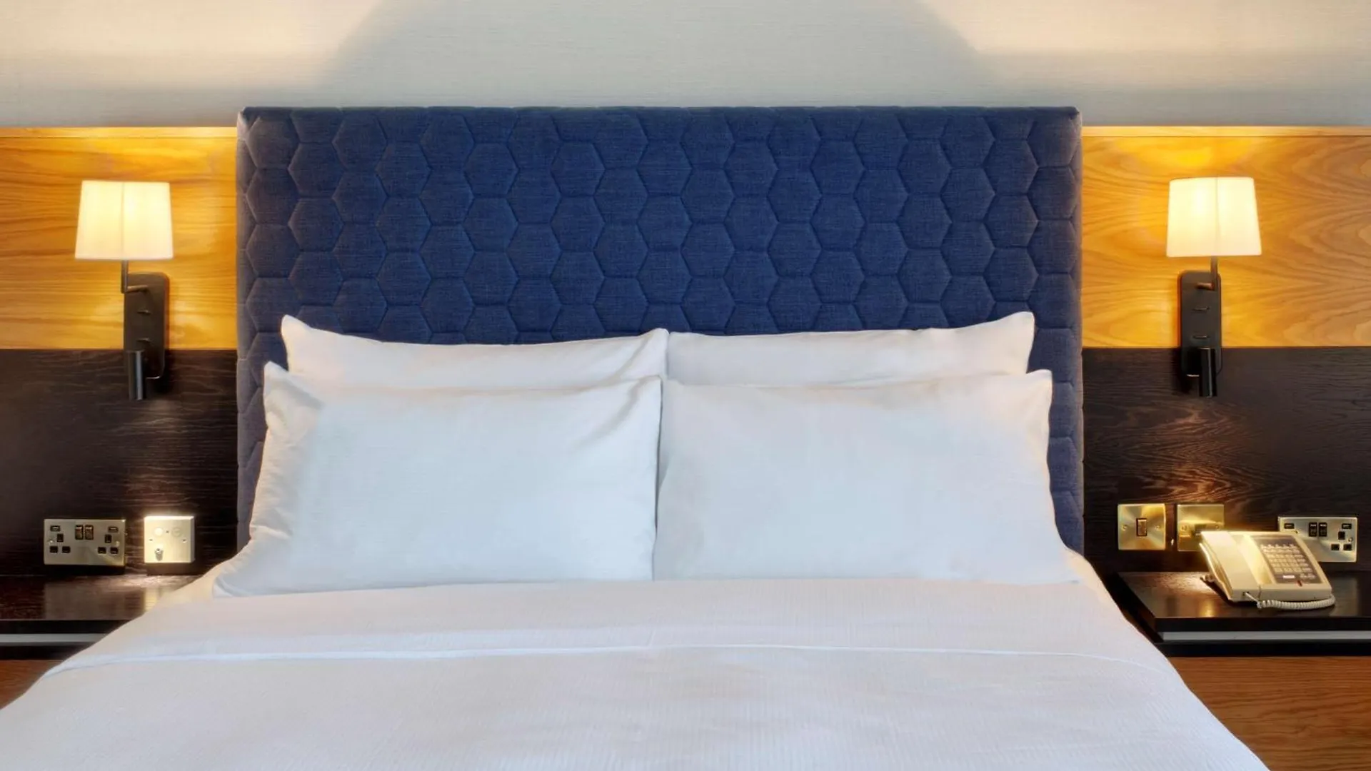 Hotel Doubletree By Hilton Manchester Airport Hale