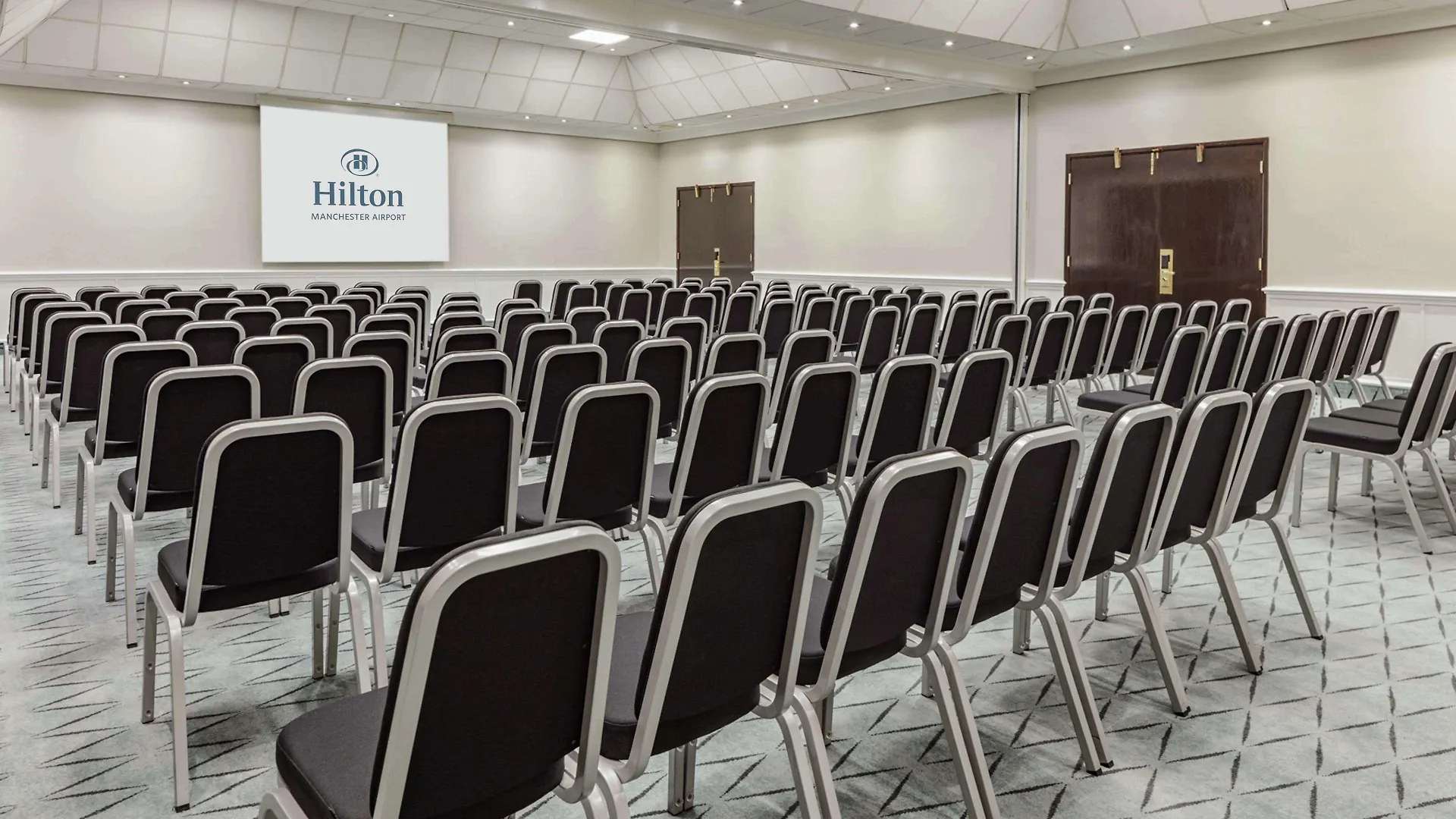 Doubletree By Hilton Manchester Airport Hale  Hotel