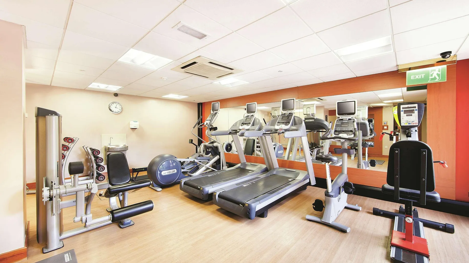 Doubletree By Hilton Manchester Airport Hale  Hale (Greater Manchester)