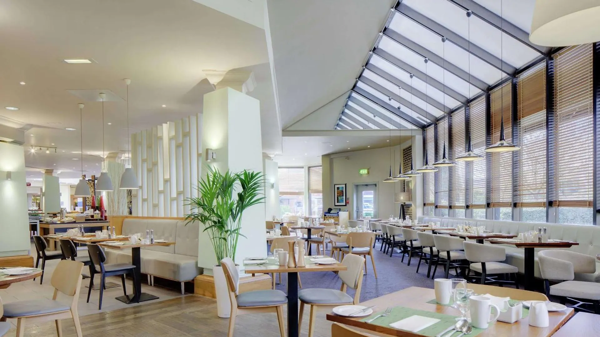 Doubletree By Hilton Manchester Airport Hale  Storbritannien