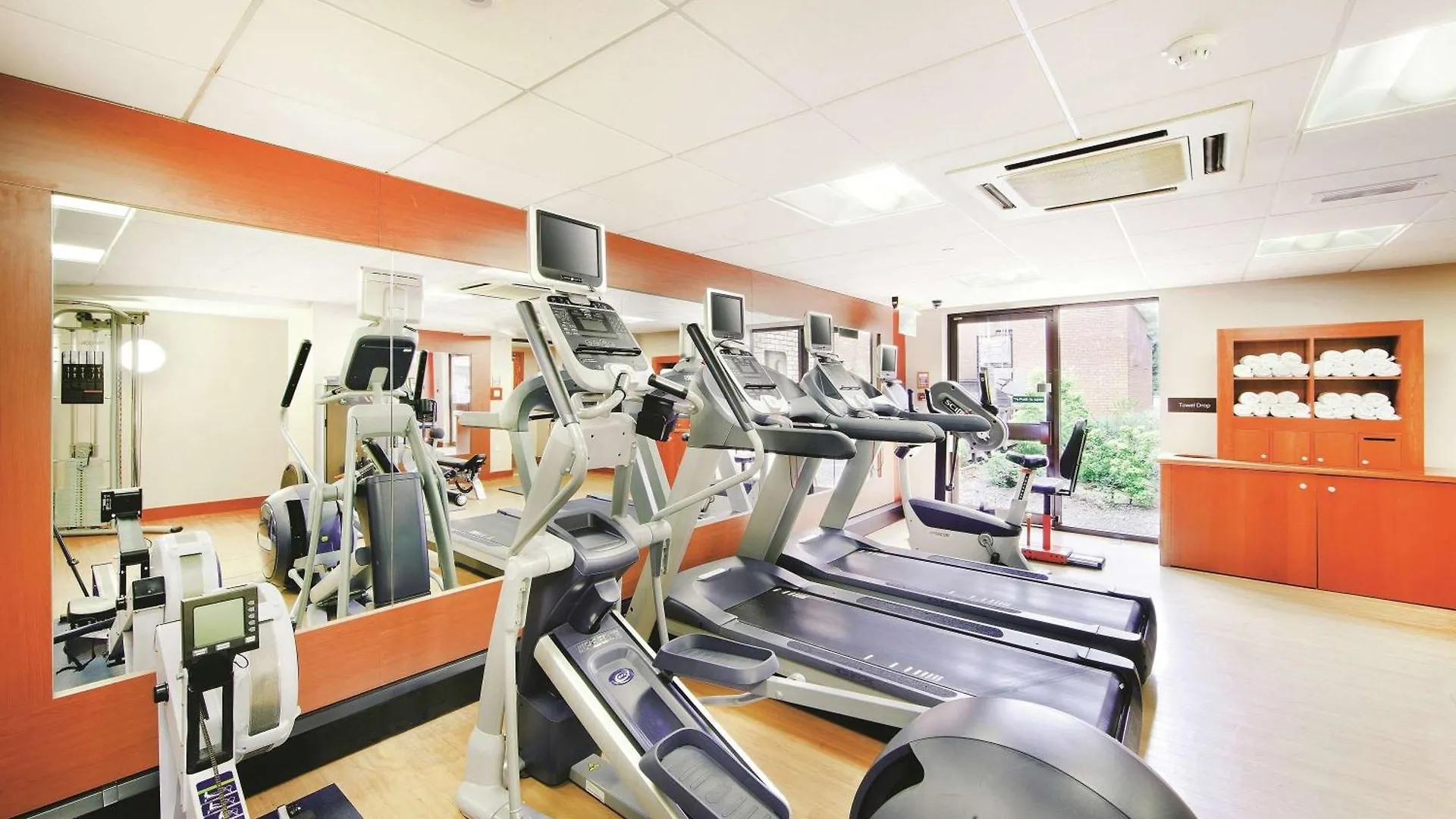 Hotel Doubletree By Hilton Manchester Airport Hale